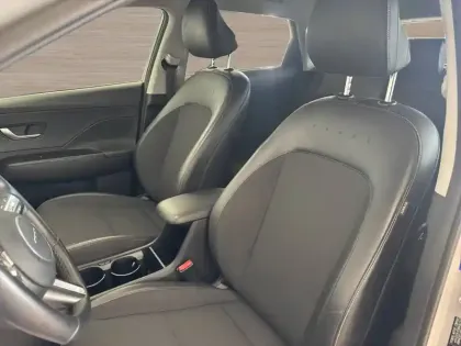 Photo 8 Hyundai Kona  Hybrid 129