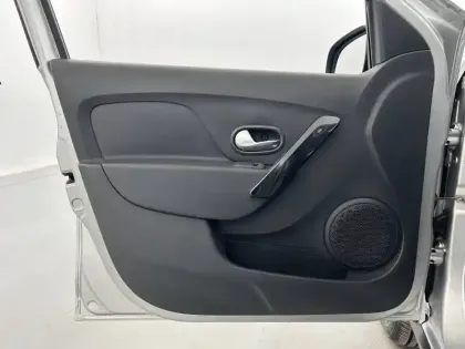 Photo 37 Dacia Sandero  TCe 90 E6C