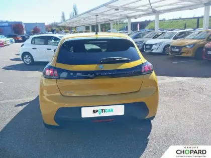 Photo 92 Peugeot 208  PureTech 100 S&S BVM6