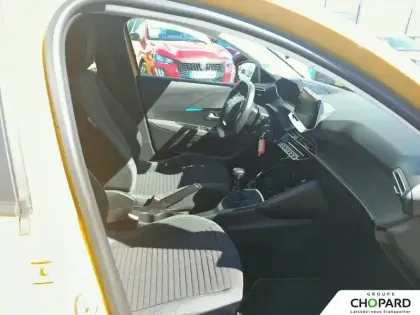 Photo 76 Peugeot 208  PureTech 100 S&S BVM6