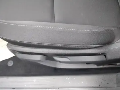 Photo 11 Renault Clio  SOCIETE BLUE DCI 85