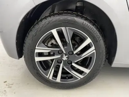 Photo 50 Peugeot 208 Gén. II Ph1 NG Allure 5