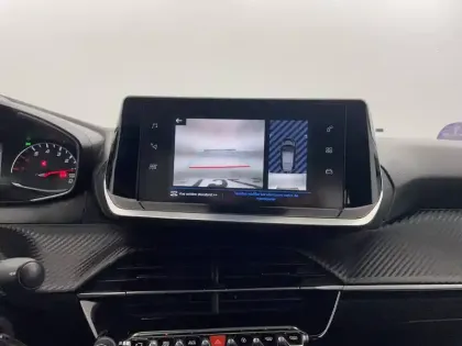 Photo 31 Peugeot 208  PureTech 100 S&S EAT8