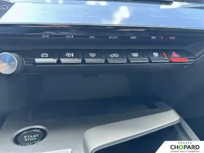 Photo 17 Peugeot 408  Hybrid 145 e-DCS6