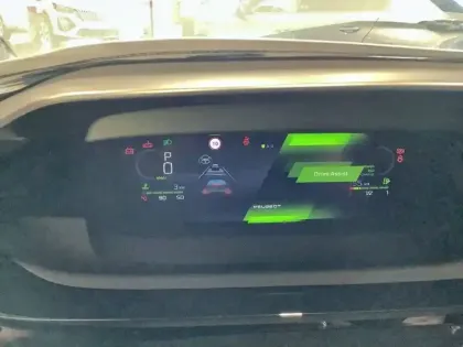 Photo 59 Peugeot 308  Hybrid 145 e-DCS6