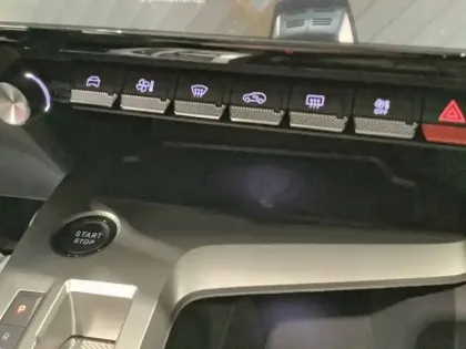 Photo 72 Peugeot 308  Hybrid 145 e-DCS6