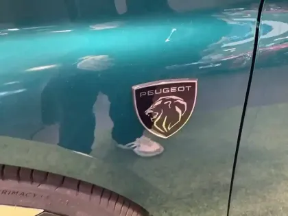 Photo 74 Peugeot 308  Hybrid 145 e-DCS6