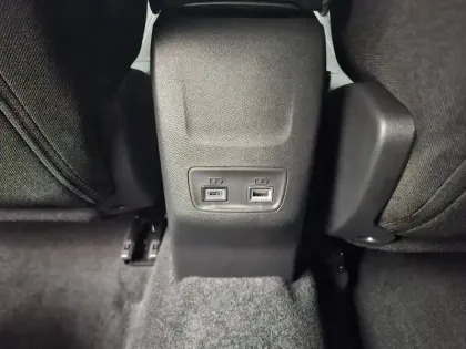 Photo 6 Peugeot 2008  Hybrid 145 e-DCS6