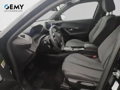Photo 8 Peugeot 2008  Hybrid 145 e-DCS6