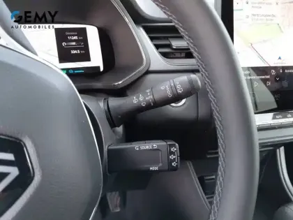 Photo 19 Renault Captur  E-Tech full hybrid 145 ch