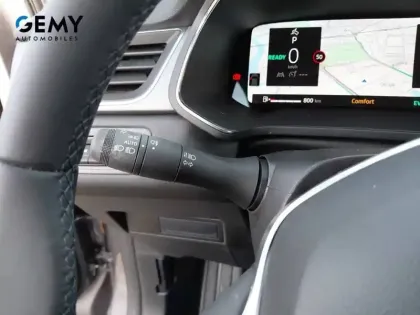 Photo 18 Renault Captur  E-Tech full hybrid 145 ch