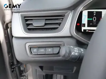 Photo 84 Renault Captur  E-Tech full hybrid 145 ch