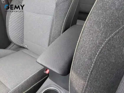 Photo 101 Renault Captur  E-Tech full hybrid 145 ch