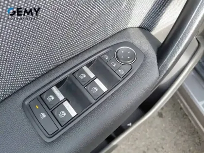 Photo 46 Renault Captur  E-Tech full hybrid 145 ch