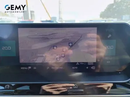 Photo 17 Citroën C4 e- 136 ch Automatique