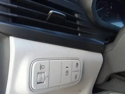 Photo 100 Hyundai Bayon  1.0 T-GDi 100 DCT-7