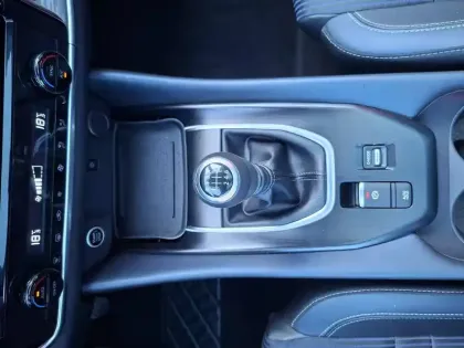 Photo 15 Nissan Qashqai  Mild Hybrid 140 ch