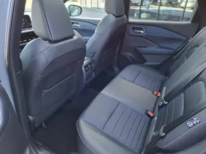 Photo 10 Nissan Qashqai  Mild Hybrid 140 ch