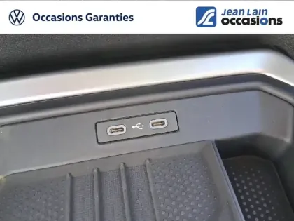Photo 24 Volkswagen T-roc  1.5 eTSI EVO2 Hybrid 116 ch DSG7