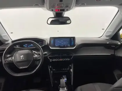 Photo 54 Peugeot 208 Gén. II Ph1 NG Allure Business 5