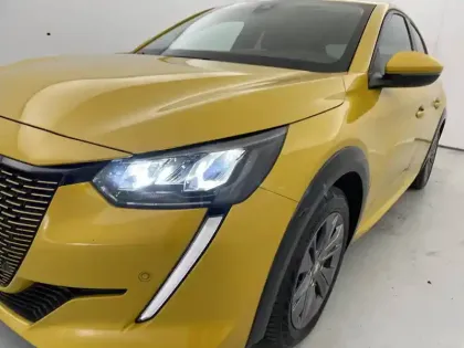 Photo 48 Peugeot 208 Gén. II Ph1 NG Allure Business 5