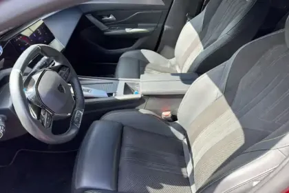 Photo 9 Peugeot 308  PHEV 225 e-EAT8