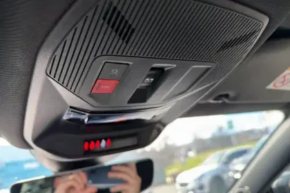 Photo 23 Peugeot 308  PHEV 225 e-EAT8