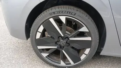 Photo 15 Peugeot 308 Gén. III Ph2 GT 5