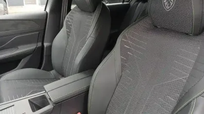 Photo 17 Peugeot 308 Gén. III Ph2 GT 5