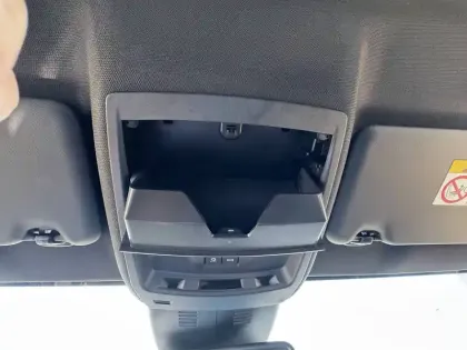 Photo 33 Peugeot 3008  Hybrid 136 e-DCS6