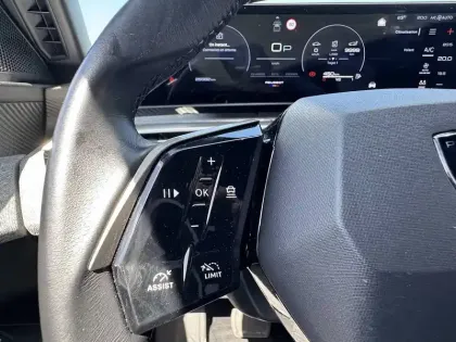 Photo 18 Peugeot 3008  Hybrid 136 e-DCS6