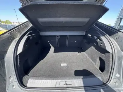 Photo 34 Peugeot 3008  Hybrid 136 e-DCS6