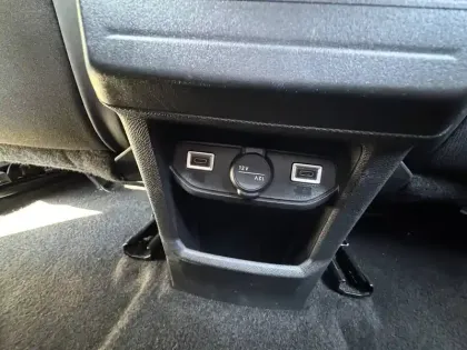 Photo 39 Peugeot 3008  Hybrid 136 e-DCS6