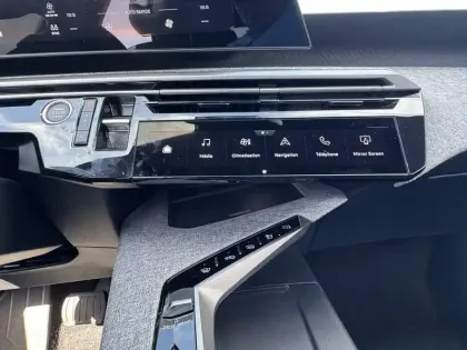 Photo 24 Peugeot 3008  Hybrid 136 e-DCS6