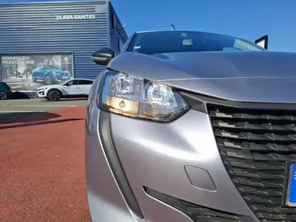 Photo 63 Peugeot 208  PureTech 75 S&S BVM5