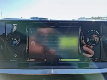 Photo 23 Peugeot 208  PureTech 75 S&S BVM5