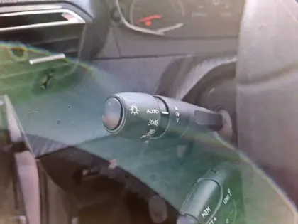 Photo 43 Peugeot 208 Gén. II Ph1 NG Like 5