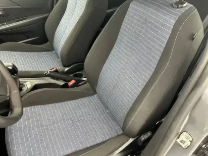 Photo 82 Peugeot 208  PureTech 75 S&S BVM5
