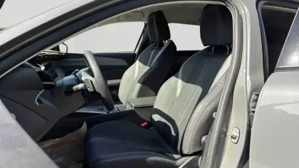 Photo 50 Peugeot 308  SW Hybrid 145 e-DCS6