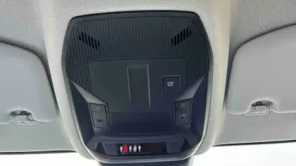 Photo 32 Peugeot 308  SW Hybrid 145 e-DCS6