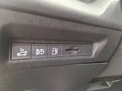 Photo 22 Peugeot 408  PHEV 225 e-EAT8