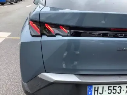 Photo 39 Peugeot 3008  Hybrid 145 e-DCS6