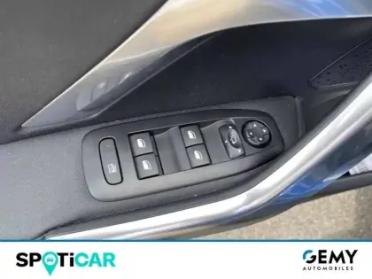 Photo 34 Peugeot 2008  PureTech 110ch S&S EAT6