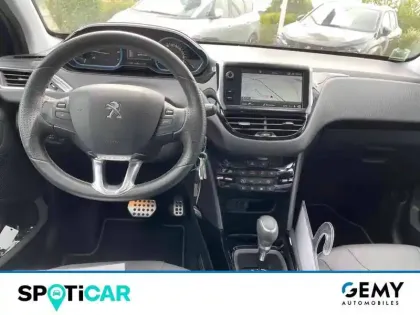 Photo 29 Peugeot 2008  PureTech 110ch S&S EAT6