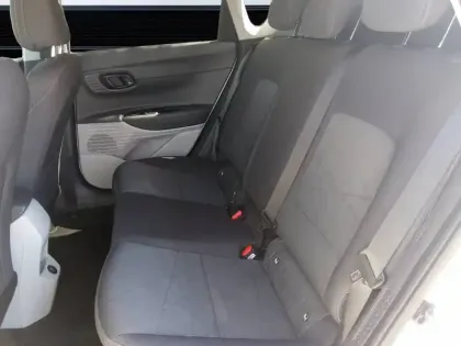 Photo 12 Hyundai Bayon  1.0 T-GDi 100 Hybrid 48V