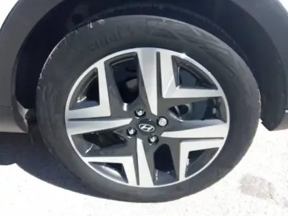 Photo 60 Hyundai Bayon  1.0 T-GDi 100 Hybrid 48V