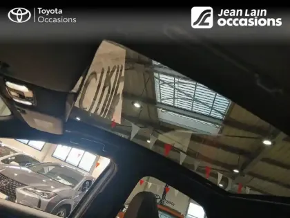 Photo 18 Toyota Yaris  Hybride 130h