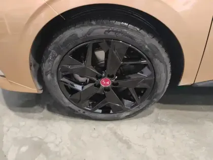 Photo 14 DS DS 4  Hybride E-Tense 225 EAT8 Performance Line+
