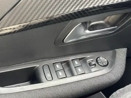 Photo 19 Peugeot 208 Gén. II Ph2 Style 5