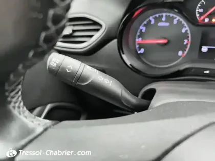 Photo 17 Opel Crossland X  1.2 Turbo 110 ch BVA6 Innovation
